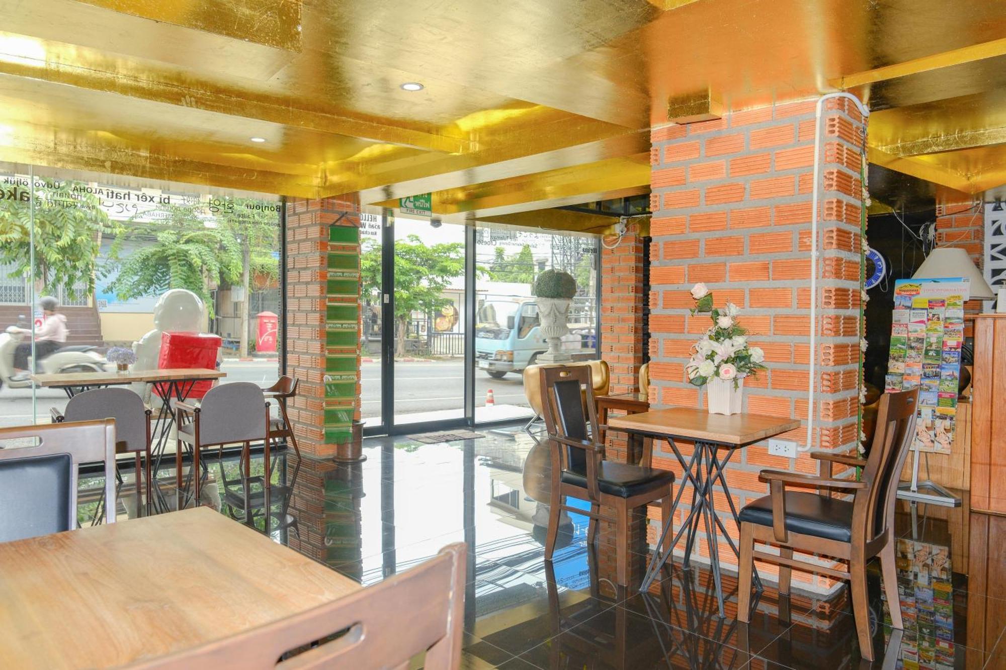 Goya Hotel Chiang Mai Bagian luar foto